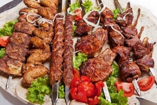 Кебабы (азерб. Kabab – шашлык)
